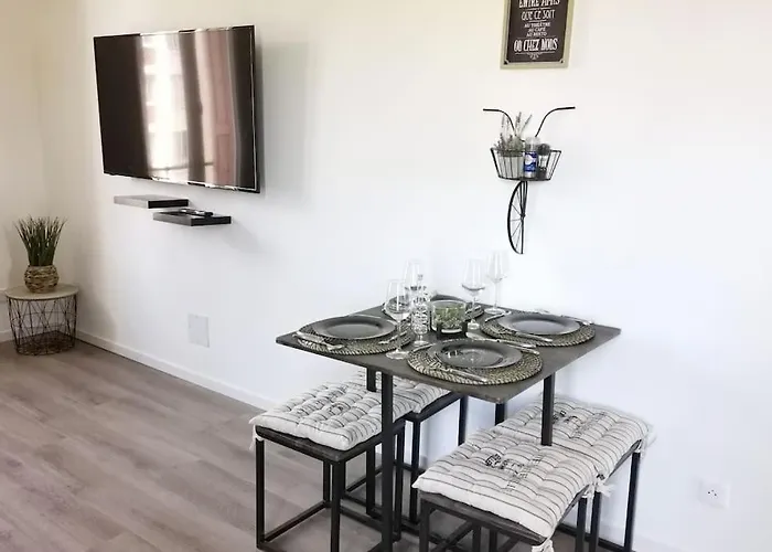 Le Mediterraneen *t2 アパート